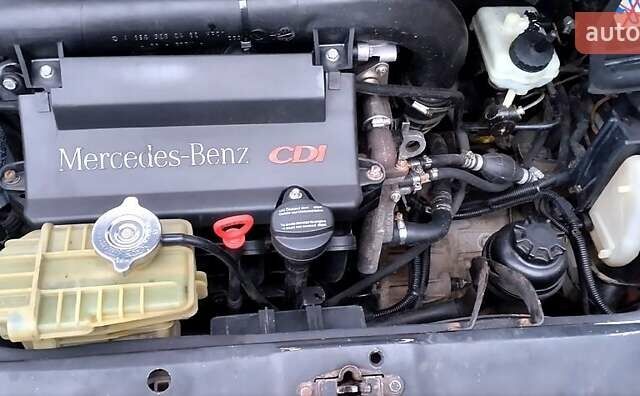 Красный Мерседес Вито, объемом двигателя 2.2 л и пробегом 267 тыс. км за 5300 $, фото 7 на Automoto.ua