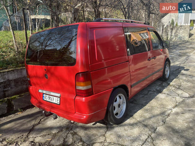 Красный Мерседес Вито, объемом двигателя 2.15 л и пробегом 410 тыс. км за 5100 $, фото 4 на Automoto.ua