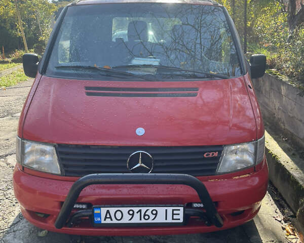 Красный Мерседес Вито, объемом двигателя 2.15 л и пробегом 410 тыс. км за 5100 $, фото 3 на Automoto.ua