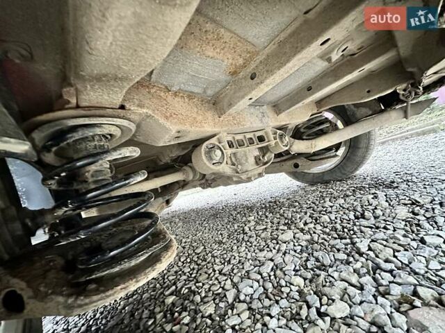 Червоний Мерседес Віто, об'ємом двигуна 2.15 л та пробігом 350 тис. км за 4950 $, фото 25 на Automoto.ua