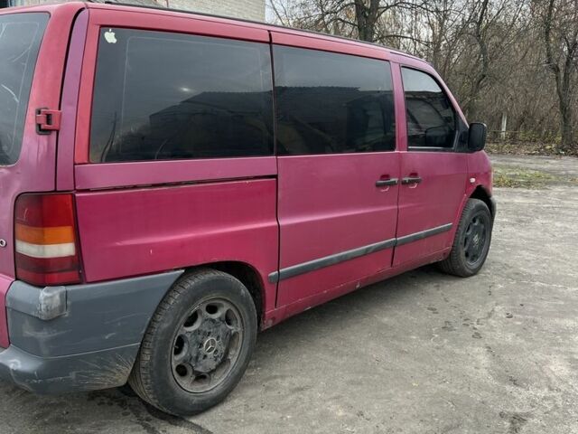 Червоний Мерседес Віто, об'ємом двигуна 2.1 л та пробігом 370 тис. км за 3500 $, фото 2 на Automoto.ua