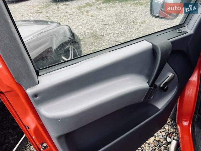 Красный Мерседес Вито, объемом двигателя 2.15 л и пробегом 202 тыс. км за 4999 $, фото 35 на Automoto.ua