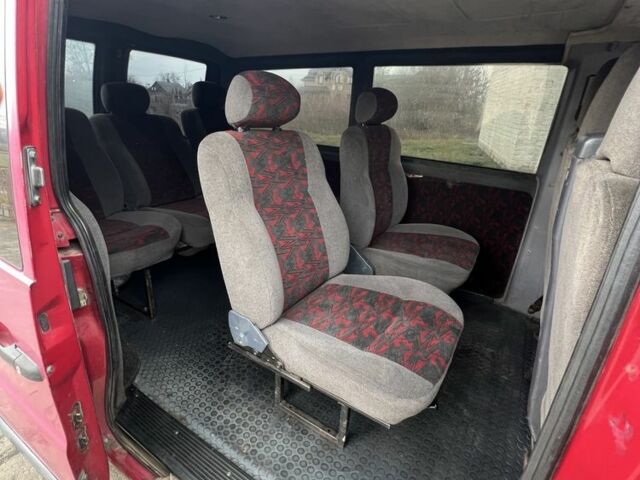 Червоний Мерседес Віто, об'ємом двигуна 2.1 л та пробігом 370 тис. км за 3500 $, фото 5 на Automoto.ua