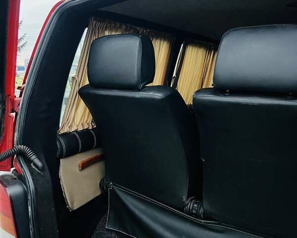 Красный Мерседес Вито, объемом двигателя 2.15 л и пробегом 202 тыс. км за 4999 $, фото 23 на Automoto.ua