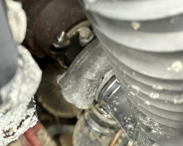 Червоний Мерседес Віто, об'ємом двигуна 2.15 л та пробігом 350 тис. км за 4950 $, фото 27 на Automoto.ua