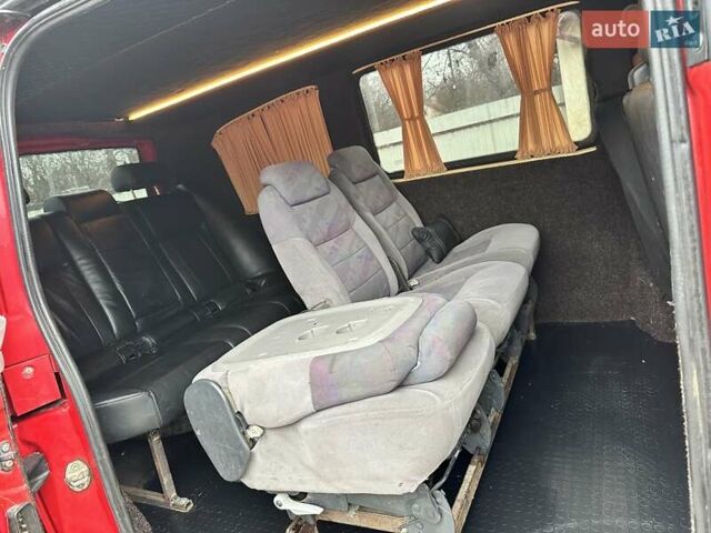 Червоний Мерседес Віто, об'ємом двигуна 2.15 л та пробігом 350 тис. км за 4950 $, фото 24 на Automoto.ua