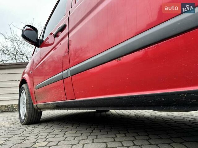 Червоний Мерседес Віто, об'ємом двигуна 2.15 л та пробігом 350 тис. км за 4950 $, фото 17 на Automoto.ua