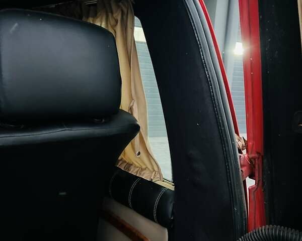 Красный Мерседес Вито, объемом двигателя 2.15 л и пробегом 202 тыс. км за 4999 $, фото 29 на Automoto.ua