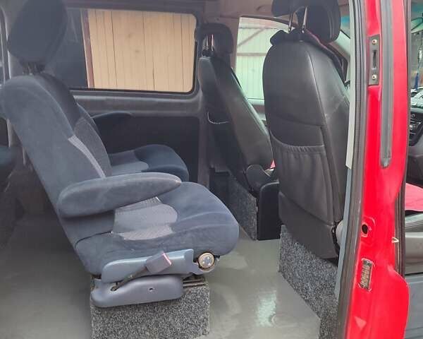 Червоний Мерседес Віто, об'ємом двигуна 2.15 л та пробігом 375 тис. км за 5450 $, фото 16 на Automoto.ua