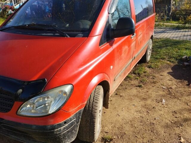 Красный Мерседес Вито, объемом двигателя 2.1 л и пробегом 420 тыс. км за 4200 $, фото 3 на Automoto.ua