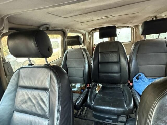 Червоний Мерседес Віто, об'ємом двигуна 2.2 л та пробігом 250 тис. км за 2600 $, фото 3 на Automoto.ua