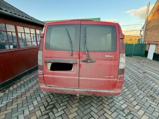 Червоний Мерседес Віто, об'ємом двигуна 2.2 л та пробігом 250 тис. км за 2600 $, фото 6 на Automoto.ua