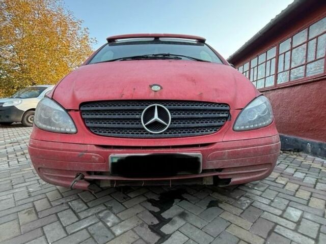 Червоний Мерседес Віто, об'ємом двигуна 2.2 л та пробігом 250 тис. км за 2600 $, фото 7 на Automoto.ua