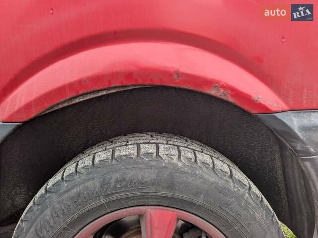 Красный Мерседес Вито, объемом двигателя 2.15 л и пробегом 225 тыс. км за 6300 $, фото 9 на Automoto.ua