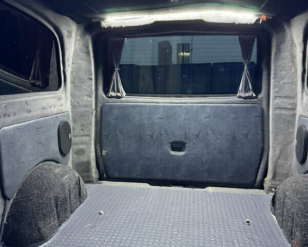 Червоний Мерседес Віто, об'ємом двигуна 2.15 л та пробігом 424 тис. км за 7200 $, фото 25 на Automoto.ua