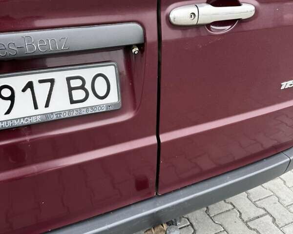 Красный Мерседес Вито, объемом двигателя 2.15 л и пробегом 260 тыс. км за 9500 $, фото 24 на Automoto.ua