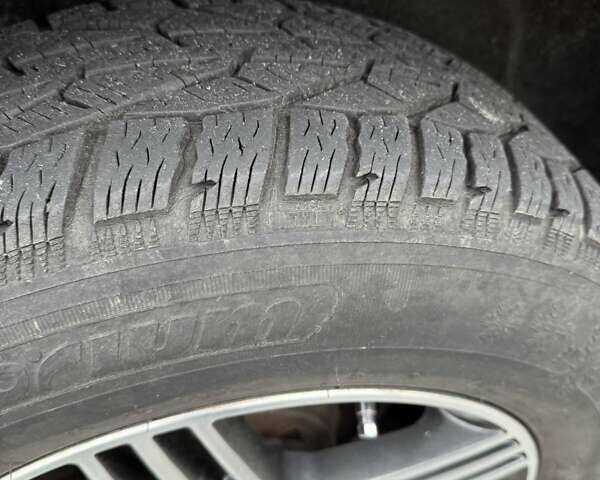 Красный Мерседес Вито, объемом двигателя 2.15 л и пробегом 260 тыс. км за 9500 $, фото 22 на Automoto.ua