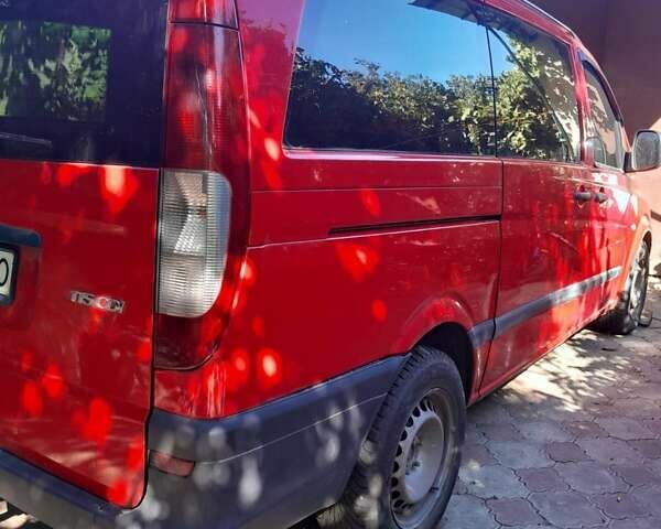 Красный Мерседес Вито, объемом двигателя 2.15 л и пробегом 457 тыс. км за 6500 $, фото 5 на Automoto.ua