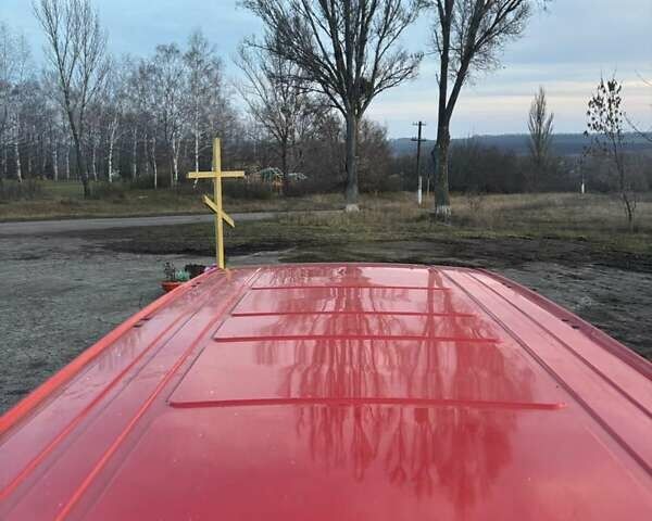 Червоний Мерседес Віто, об'ємом двигуна 2.15 л та пробігом 226 тис. км за 10000 $, фото 5 на Automoto.ua