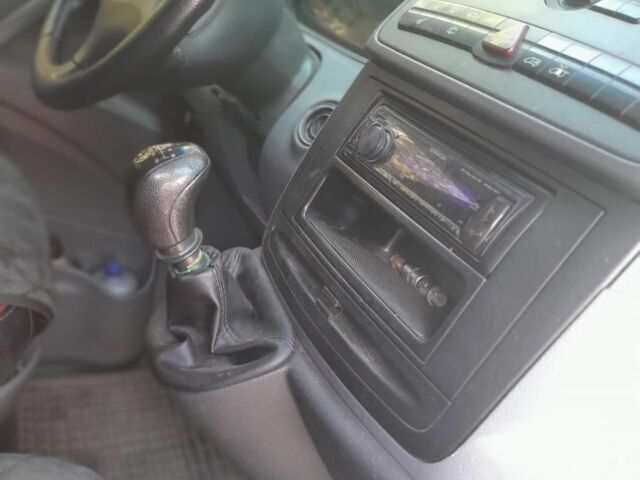 Червоний Мерседес Віто, об'ємом двигуна 0 л та пробігом 457 тис. км за 6000 $, фото 1 на Automoto.ua