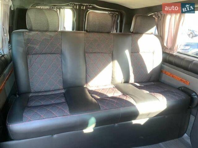 Красный Мерседес Вито, объемом двигателя 2.2 л и пробегом 261 тыс. км за 8990 $, фото 25 на Automoto.ua