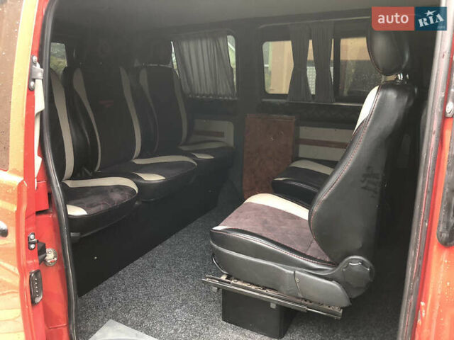 Красный Мерседес Вито, объемом двигателя 2.15 л и пробегом 345 тыс. км за 10300 $, фото 10 на Automoto.ua