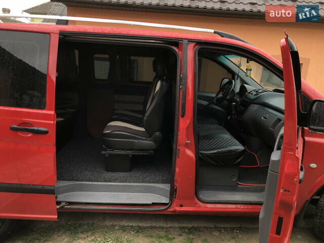 Красный Мерседес Вито, объемом двигателя 2.15 л и пробегом 345 тыс. км за 10300 $, фото 16 на Automoto.ua