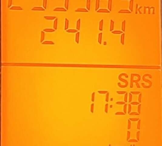 Красный Мерседес Вито, объемом двигателя 2.15 л и пробегом 239 тыс. км за 9000 $, фото 11 на Automoto.ua