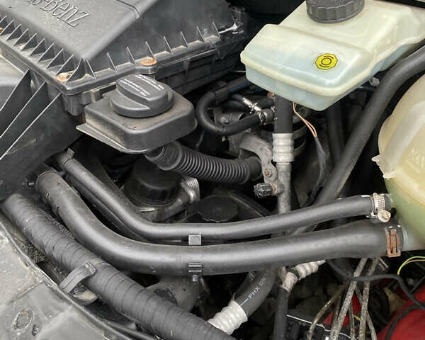 Красный Мерседес Вито, объемом двигателя 2.15 л и пробегом 389 тыс. км за 7750 $, фото 24 на Automoto.ua