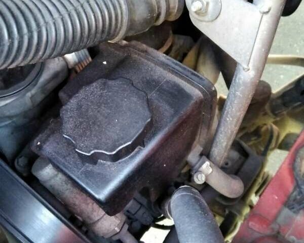 Червоний Мерседес Віто, об'ємом двигуна 2.2 л та пробігом 277 тис. км за 8300 $, фото 1 на Automoto.ua