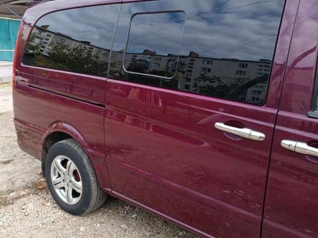 Красный Мерседес Вито, объемом двигателя 2.1 л и пробегом 1 тыс. км за 10000 $, фото 2 на Automoto.ua