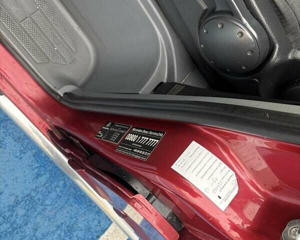 Красный Мерседес Вито, объемом двигателя 2.2 л и пробегом 333 тыс. км за 9700 $, фото 7 на Automoto.ua
