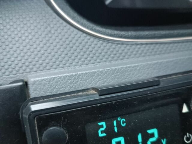 Красный Мерседес Вито, объемом двигателя 2.1 л и пробегом 1 тыс. км за 10000 $, фото 12 на Automoto.ua