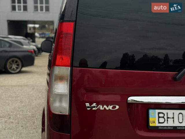 Мерседес Вито 2008 в Житомире на Automoto.ua Красный Мерседес Вито, объемом двигателя 3 л и пробегом 328 тыс. км за 11250 $, фото 10 на Automoto.ua