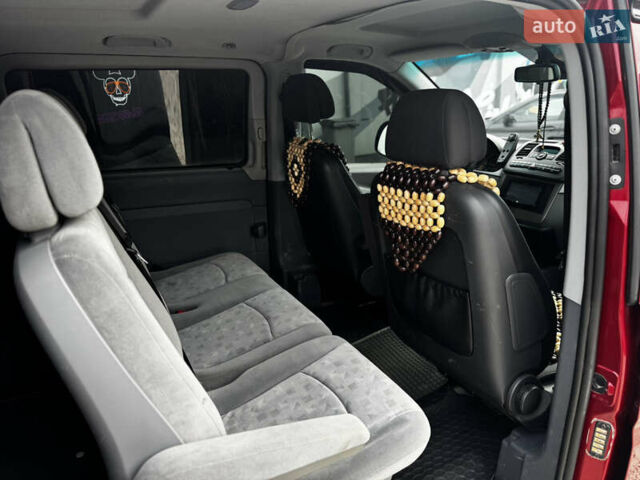 Мерседес Вито 2008 в Житомире на Automoto.ua Красный Мерседес Вито, объемом двигателя 3 л и пробегом 328 тыс. км за 11250 $, фото 46 на Automoto.ua