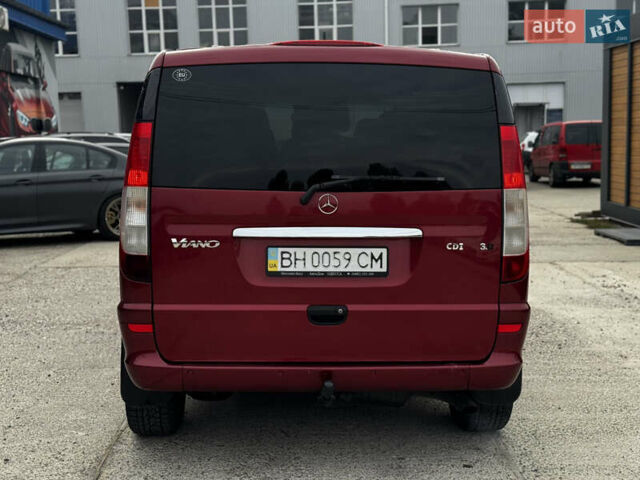 Мерседес Вито 2008 в Житомире на Automoto.ua Красный Мерседес Вито, объемом двигателя 3 л и пробегом 328 тыс. км за 11250 $, фото 5 на Automoto.ua