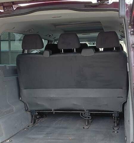 Красный Мерседес Вито, объемом двигателя 2.15 л и пробегом 350 тыс. км за 9200 $, фото 8 на Automoto.ua