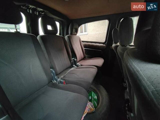 Червоний Мерседес Віто, об'ємом двигуна 2.2 л та пробігом 352 тис. км за 10500 $, фото 1 на Automoto.ua