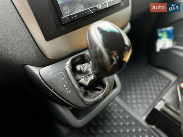 Мерседес Вито 2008 в Житомире на Automoto.ua Красный Мерседес Вито, объемом двигателя 3 л и пробегом 328 тыс. км за 11250 $, фото 27 на Automoto.ua