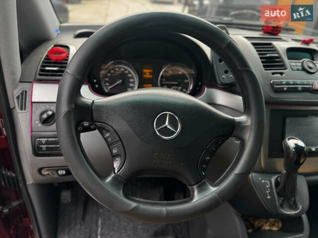 Мерседес Вито 2008 в Житомире на Automoto.ua Красный Мерседес Вито, объемом двигателя 3 л и пробегом 328 тыс. км за 11250 $, фото 22 на Automoto.ua
