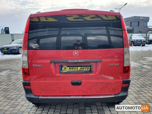 Червоний Мерседес Віто, об'ємом двигуна 2.2 л та пробігом 237 тис. км за 12000 $, фото 5 на Automoto.ua