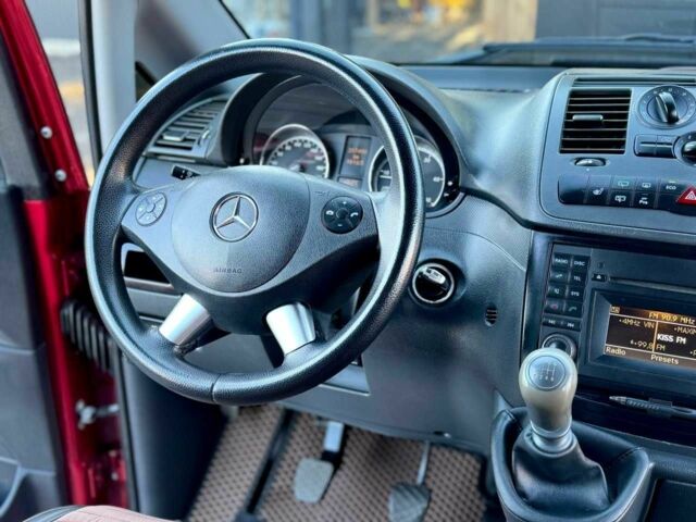 Мерседес Вито 2010 в Виннице на Automoto.ua Красный Мерседес Вито, объемом двигателя 2.2 л и пробегом 357 тыс. км за 14799 $, фото 5 на Automoto.ua