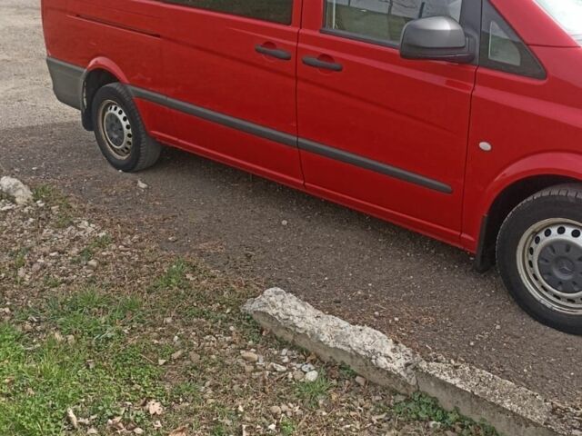 Красный Мерседес Вито, объемом двигателя 0 л и пробегом 460 тыс. км за 13000 $, фото 3 на Automoto.ua