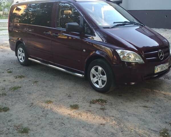 Красный Мерседес Вито, объемом двигателя 2.14 л и пробегом 241 тыс. км за 15700 $, фото 2 на Automoto.ua