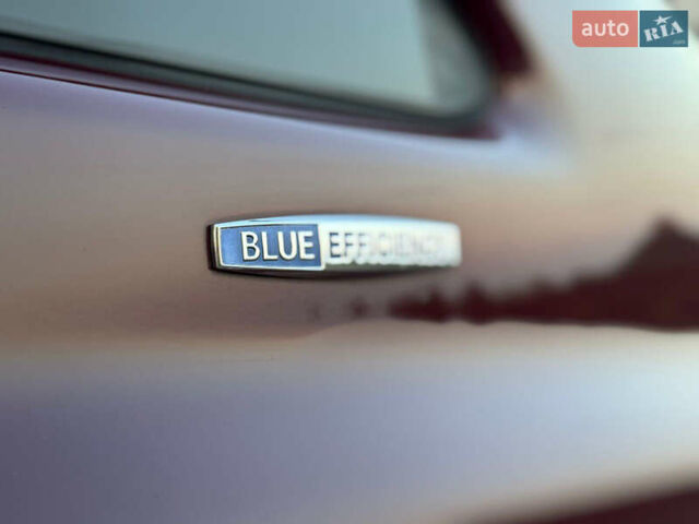 Червоний Мерседес Віто, об'ємом двигуна 2.14 л та пробігом 362 тис. км за 13900 $, фото 5 на Automoto.ua