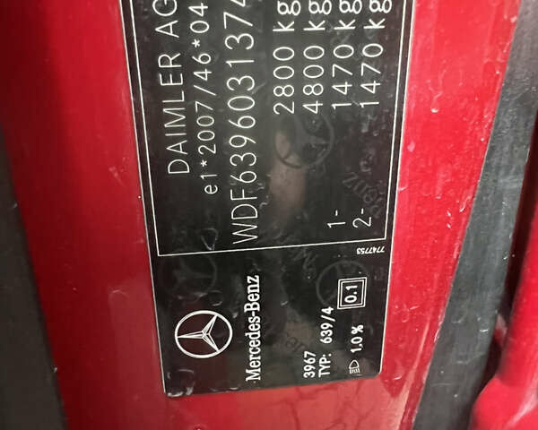 Червоний Мерседес Віто, об'ємом двигуна 2.14 л та пробігом 487 тис. км за 10300 $, фото 8 на Automoto.ua