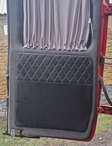 Червоний Мерседес Віто, об'ємом двигуна 2.14 л та пробігом 336 тис. км за 13200 $, фото 18 на Automoto.ua