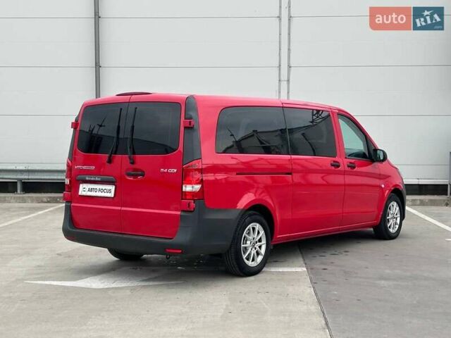 Красный Мерседес Вито, объемом двигателя 2.14 л и пробегом 255 тыс. км за 26990 $, фото 7 на Automoto.ua