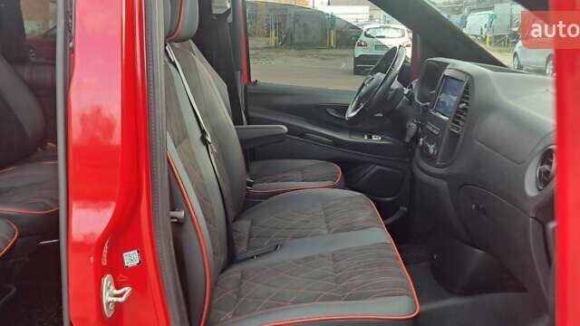 Красный Мерседес Вито, объемом двигателя 2.15 л и пробегом 260 тыс. км за 26999 $, фото 59 на Automoto.ua