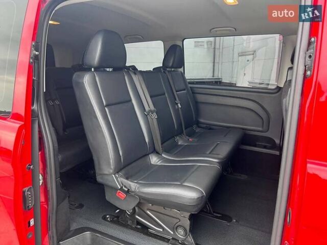 Красный Мерседес Вито, объемом двигателя 2.14 л и пробегом 255 тыс. км за 26990 $, фото 8 на Automoto.ua